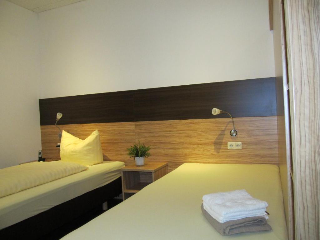 Zum Treppche Hotel Garni Gladenbach Habitación foto